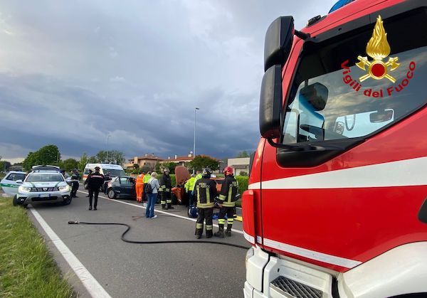 Incidente Ieri Sera A Parabiago Frontale Tra Due Auto Con Tre Feriti